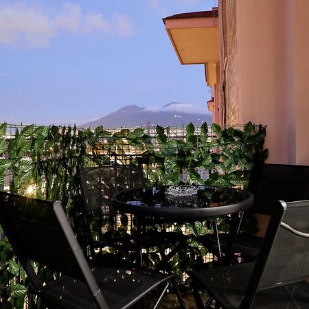 Napoli Central Lumina Suites المظهر الخارجي الصورة