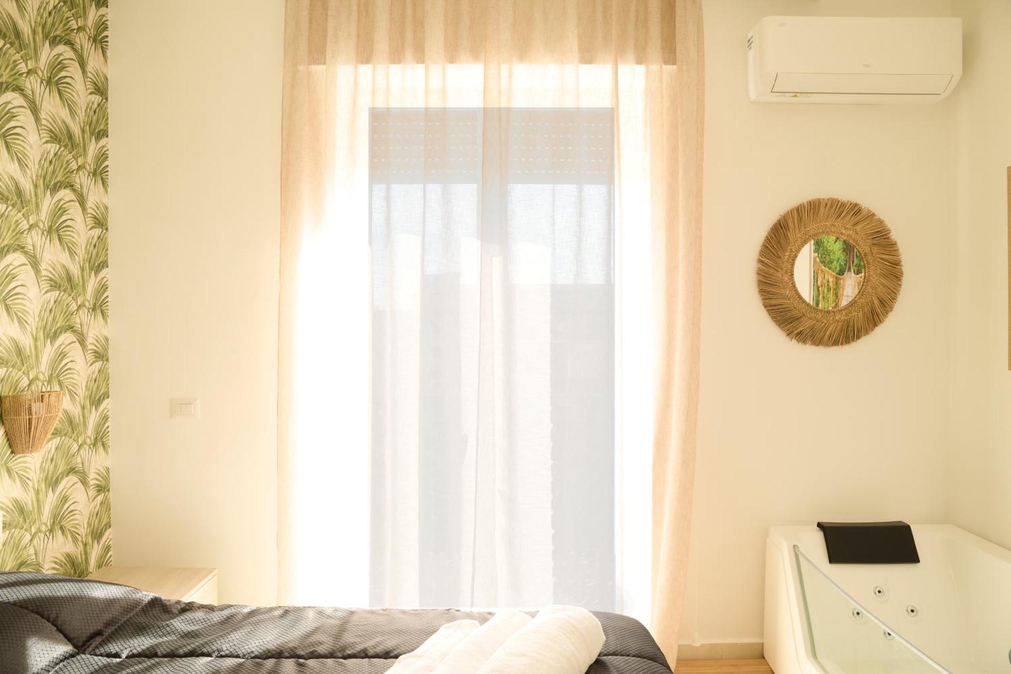 Napoli Central Lumina Suites المظهر الخارجي الصورة